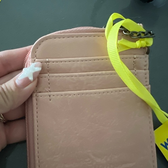 Wrangler Pink card holder - Picture 3 of 4